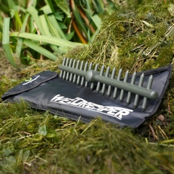 Gardner Weed Reaper Rake